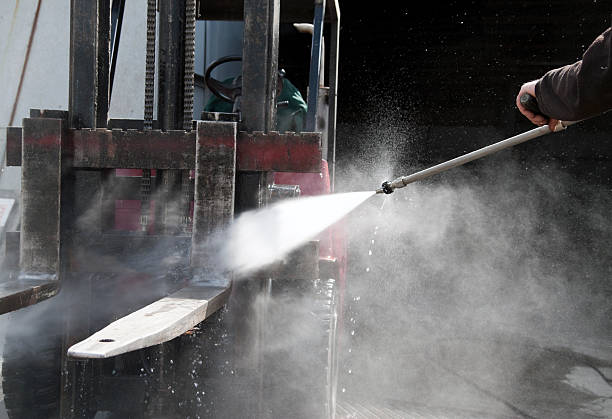 Best Machinery and Equipment Cleaning  in Colonial Heights, TN